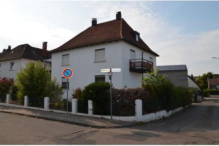 Charmantes Einfamilienhaus mit großem Potenzial in Lauffen am Nec - Lauffen am Neckar