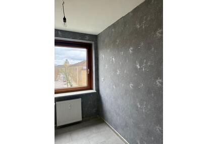 Frisch renovierte, zwei Zimmerwohnung - Neumünster