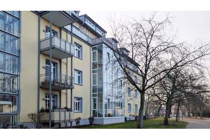 Attraktive 2-Zimmer-Wohnung mit Tiefgaragenstellplatz - bezugsfrei - Potsdam / Bornstedt