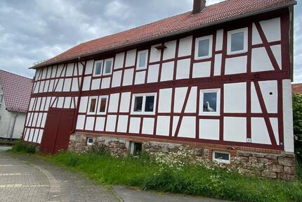 Stattliches Fachwerkhaus - 275.000,00&nbsp;EUR Kaufpreis, ca.&nbsp; 160,00&nbsp;m&sup2; in Frankenberg (Eder) (PLZ: 35066)