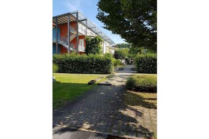 Helle 3-Zimmer-Wohnung mit Balkon in Steinen