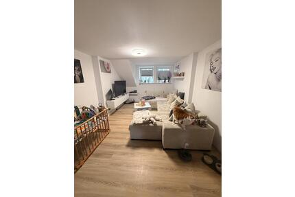 Schicke 4-Raum-Maisonette-Wohnung mit Pkw-Stellplatz! - Hohenstein-Ernstthal