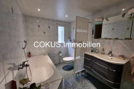 Haus zum Kaufen in Steinbach-Hallenberg 67.000,00 € 165 m²