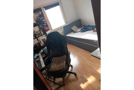 wg zimmer in Leverkusen - 495,00&nbsp;EUR Kaltmiete, ca.&nbsp; 15,00&nbsp;m&sup2; in Leverkusen (PLZ: 51377) Alkenrath