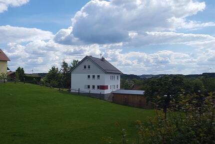 Sanierte 4 ZKB mit 2 Balkonen in herrlicher Aussichtlage - Babenhausen