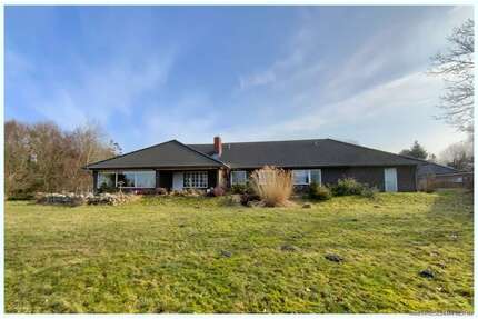 Haus zum Kaufen in Husum 950.000,00 € 160 m²