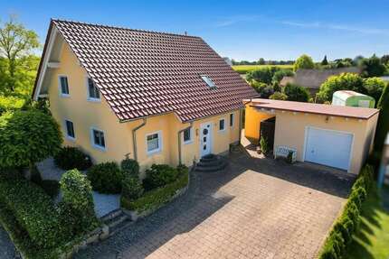 Haus zum Kaufen in Borgentreich Natzungen 349.000,00 € 160 m² - Borgentreich / Natzungen