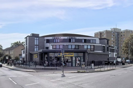 Großzügige 3-Zimmer-Wohnung im ehemaligen Kino mit Fahrstuhl! - Wedel