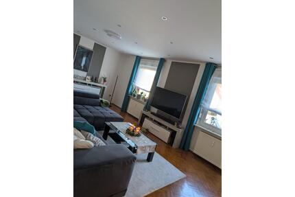 Individuelle 125 qm² Wohnung - 680,00&nbsp;EUR Kaltmiete, ca.&nbsp; 125,00&nbsp;m&sup2; in Waldkappel (PLZ: 37284)