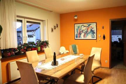 4,5 Zimmer, Balkon, Garage- Wohnen in bester Kombination aus Ruhe & Zentrum - Bad Schönborn Langenbrücken