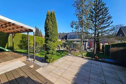 Modernisiertes 1-2-Familienhaus mit 3 Garagen und attr. Garten in guter und ruhiger Lage in Wetter - Wetter (Ruhr) Volmarstein