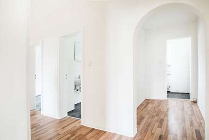 Wohnung zum Kaufen in Eckersdorf 335.000,00 € 120 m²