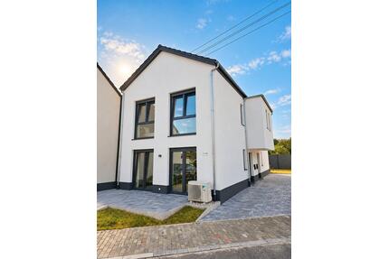 Hausflair pur: Maisonette-Neubau (Erstbezug) mit Garten, Terrasse - Ludwigshafen am Rhein Mundenheim