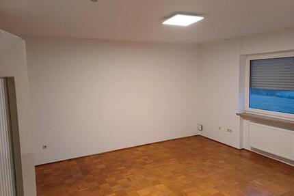 1 12 Zimmer Wohnung in Bad Steben