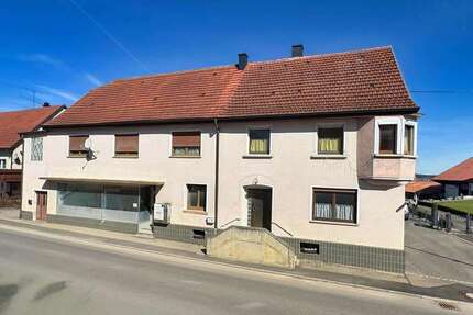 Haus zum Kaufen in Winterlingen 210.000,00 € 220 m²