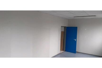 Büroraum Lagerraum - 8,00&nbsp;EUR Kaltmiete, ca.&nbsp; 8,00&nbsp;m&sup2; in Wabern (PLZ: 34590)
