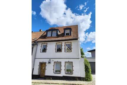 Haus zum Kaufen in Schkeuditz 125.000,00 € 100 m²