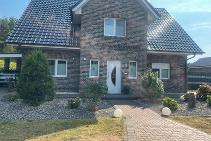 Ein modernes Haus zu verkaufen - 470.000,00&nbsp;EUR Kaufpreis, ca.&nbsp; 158,00&nbsp;m&sup2; in Haselünne (PLZ: 49740)