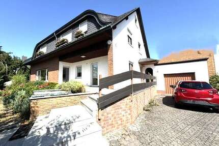 Haus zum Kaufen in Karben 700.000,00 € 195 m²