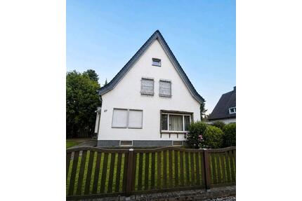Einfamilienhaus mit großem Garten und Garage in Innenstadtnähe - Ahlen