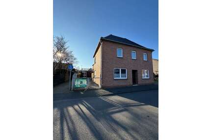 Haus zum Kaufen in Niederkrüchten 249.000,00 € 189 m²