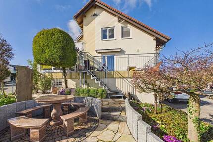 Ein kreatives Zuhause in toller Höhenlage - DHH mit 5 ZI, Wintergarten & fantastischer Fernsicht - Bretzfeld Rappach