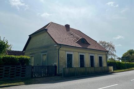 Baudenkmal Chausseehäuschen - Sanierungsprojekt mit Geschichte - Lübstorf