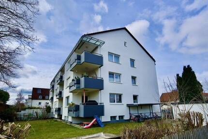 Großzügige 4-Zimmer Wohnung mit überdachtem Balkon und Einzelgarage (Whg. 6) - Freising Lerchenfeld