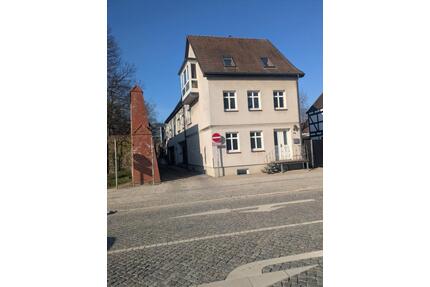 164 m² Wohnung in MFH über 3 Etagen | 5 Zimmer, 3 Bäder, EBK, Gar - Neubrandenburg