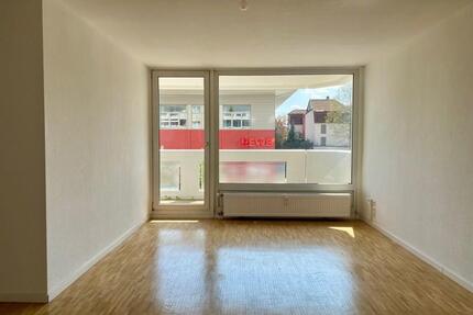 Kurzfristige Anmietung möglich - 3-Zimmer-Wohnung mit Balkon und Gäste-WC - Frankfurt am Main Bonames