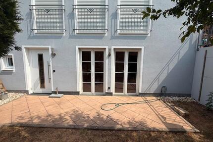 Souterrain-Wohnung mit Terrasse - Thalmassing