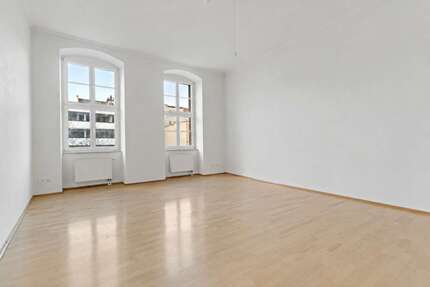 Wohnung zum Mieten in Halle 470,00 € 48.03 m²