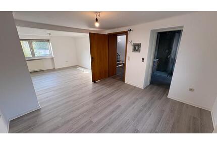 Doppelhaushälfte in Ramstein, 130 qm, 7 Zimmer, 2 neue Bäder - Ramstein-Miesenbach