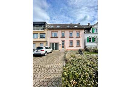 gepflegtes Wohnhaus mit viel Platz für die Familie ! - Überherrn