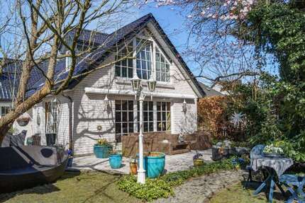 Haus zum Kaufen in Lohe-Rickelshof 469.000,00 € 299.84 m²