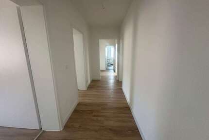 Wohnung zum Mieten in Welzow 819,28 € 86.24 m²
