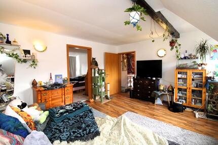 3 - Dachgeschosswohnung in zentraler Lage Dietenhofens