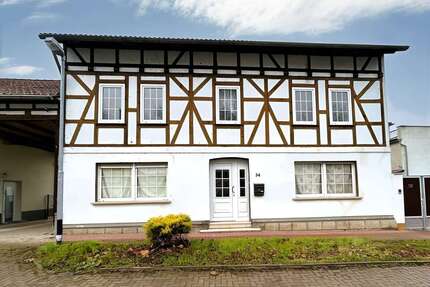 Haus zum Kaufen in Riethnordhausen 135.000,00 € 163 m²