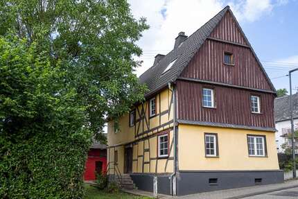 Haus zum Kaufen in Lipporn 199.000,00 € 142 m²