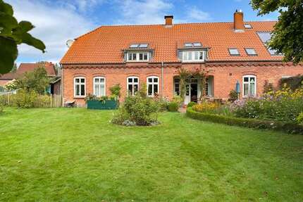Haus zum Kaufen in Osterby 960.000,00 € 329.66 m²