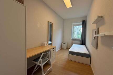 Wohnung zum Mieten in München 730,00 € 11.49 m²