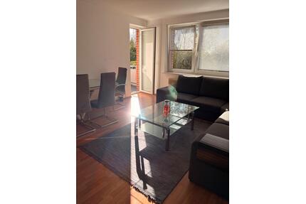 Maklerfreie 3-Zi.-Wohnung (67m²) mit Balkon in Rellingen