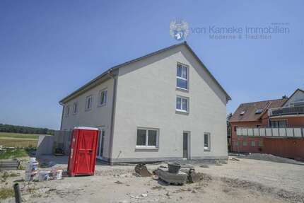 Haus zum Mieten in Weisendorf 1.990,00 € 181.99 m²