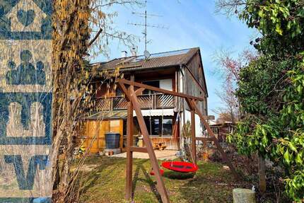 Große Doppelhaushälfte mit Garten in Hohenlinden