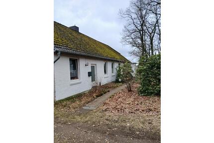 Schöne 2- Zimmerwohnung - 410,00&nbsp;EUR Kaltmiete, ca.&nbsp; 64,00&nbsp;m&sup2; in Wriedel (PLZ: 29565)