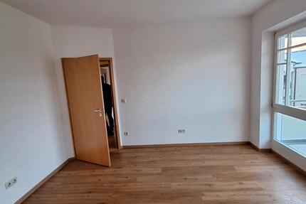 Ruhige 2-Zimmer-Wohnung direkt in Waldmünchen
