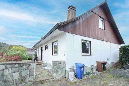 Großzügiges EFH mit Einliegerwohnung in Eppstein - ideal für Familien und Mehrgenerationenwohnen