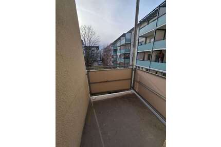 Wohnung zum Mieten in Chemnitz 225,00 € 54.43 m²