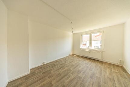 Frisch saniert und lichtdurchflutet: 2-Zi-Wohnung in Groß Börnecke - Hecklingen