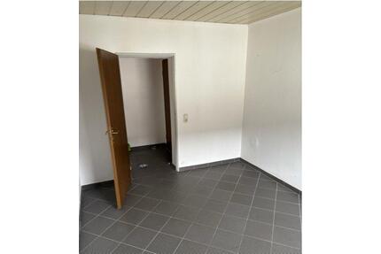 3 Zimmer Wohnung, Nur mit JOB! und Text lesen! - Hanau Großauheim